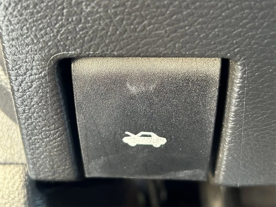 2022 Dodge Challenger 3rd Gen - Image 14 of 19