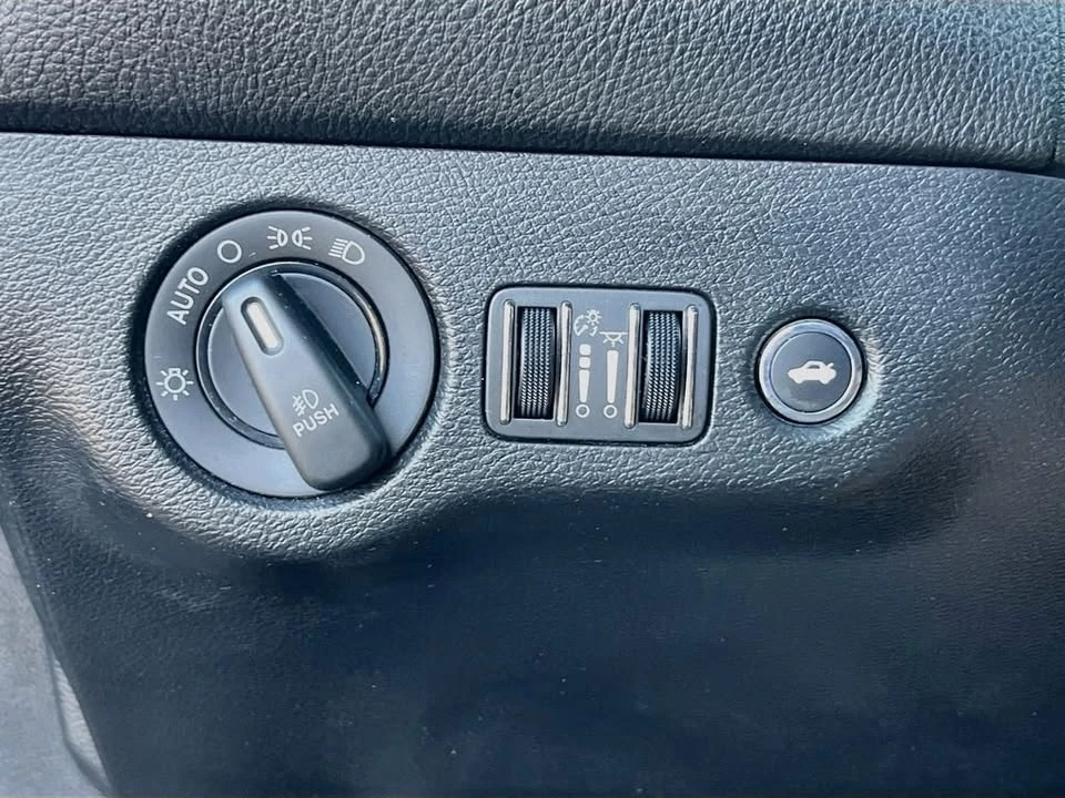 2022 Dodge Challenger 3rd Gen - Image 10 of 20