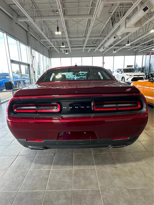 2022 Dodge Challenger 3rd Gen - Image 4 of 16