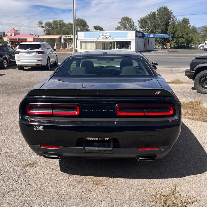2022 Dodge Challenger 3rd Gen - Image 5 of 8