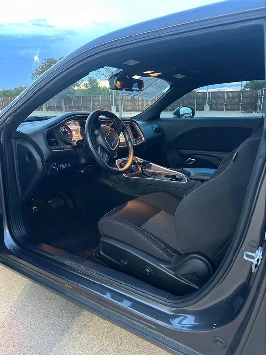 2022 Dodge Challenger 3rd Gen - Image 5 of 8