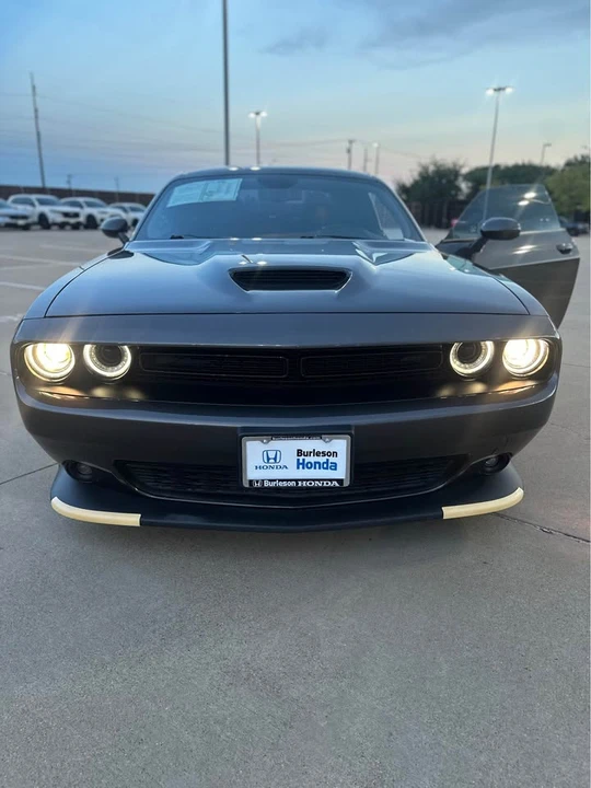 2022 Dodge Challenger 3rd Gen - Image 2 of 8