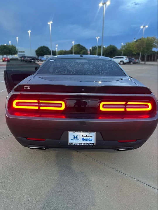 2022 Dodge Challenger 3rd Gen - Image 4 of 8