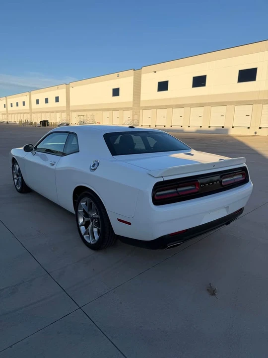 2022 Dodge Challenger 3rd Gen - Image 4 of 11