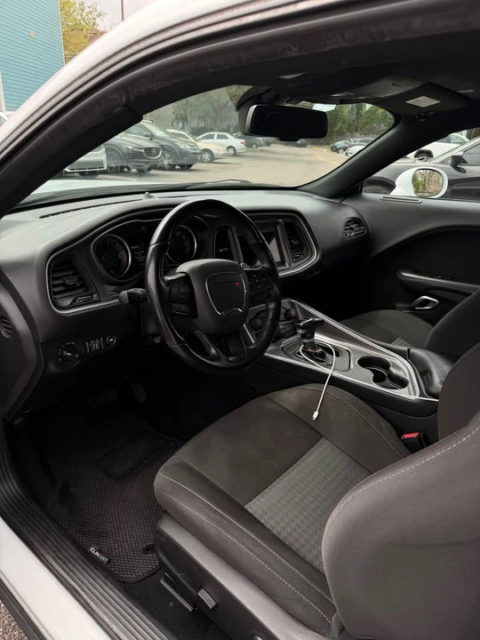 2022 Dodge Challenger 3rd Gen - Image 5 of 14