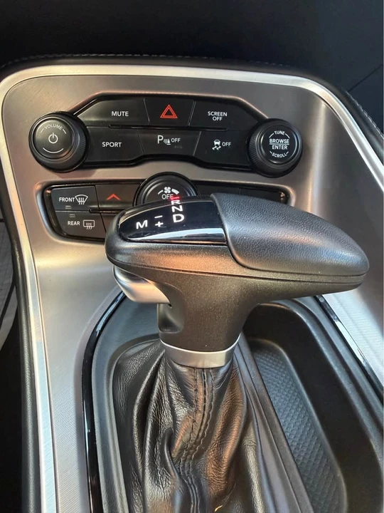 2022 Dodge Challenger - Image 8 of 10