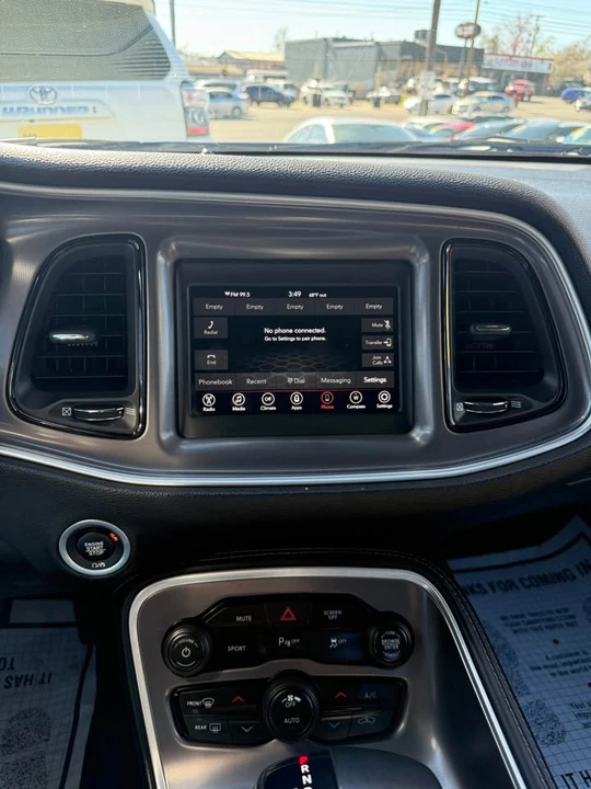 2022 Dodge Challenger - Image 7 of 10