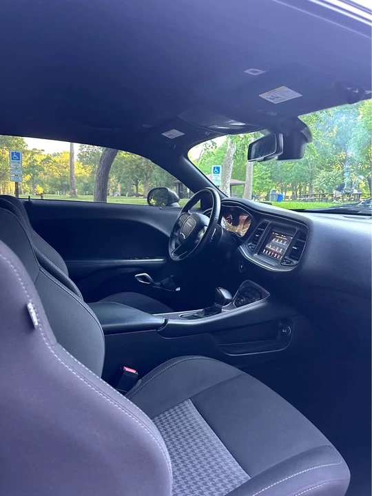 2022 Dodge Challenger 3rd Gen - Image 14 of 15