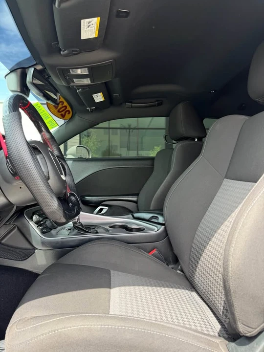 2022 Dodge Challenger 3rd Gen - Image 3 of 8