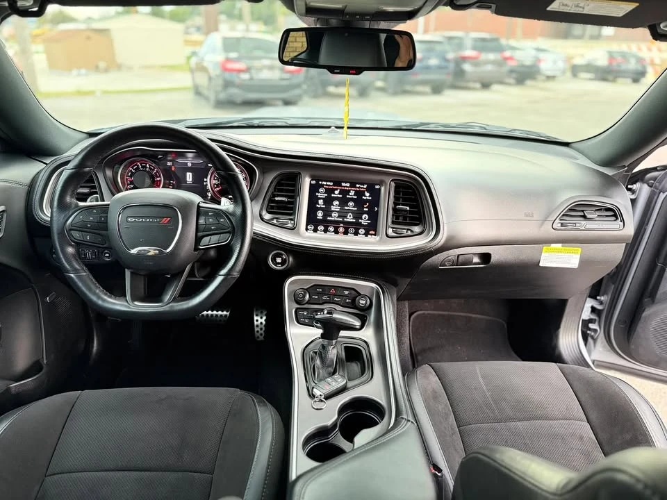 2022 Dodge Challenger 3rd Gen - Image 16 of 19