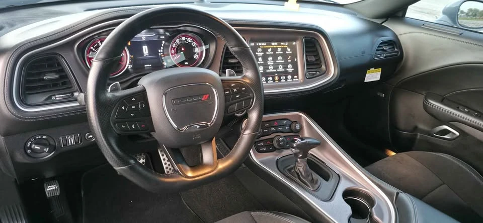 2022 Dodge Challenger 3rd Gen - Image 15 of 19