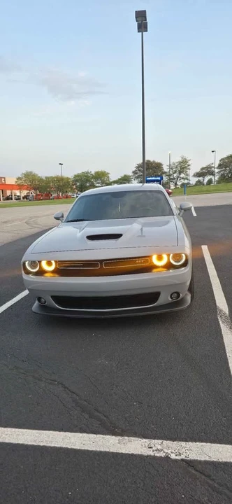 2022 Dodge Challenger 3rd Gen - Image 5 of 19