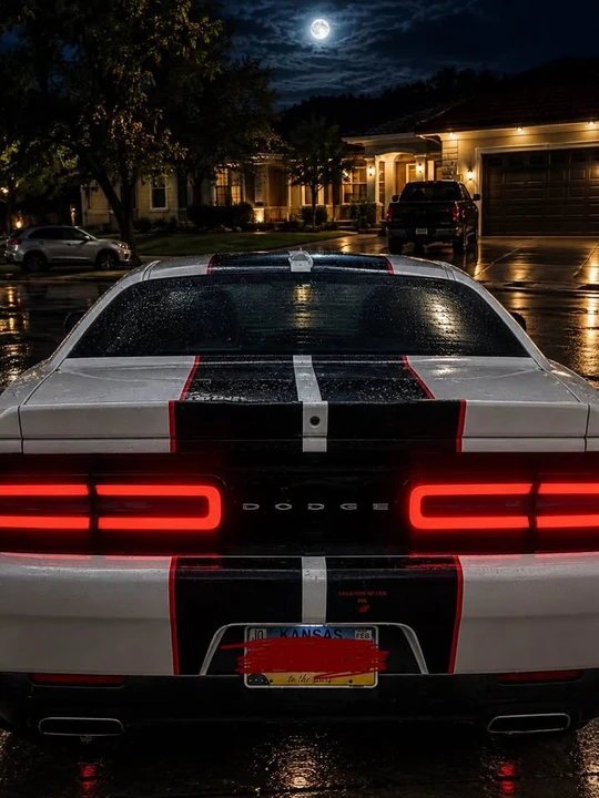 2022 Dodge Challenger 3rd Gen - Image 8 of 9