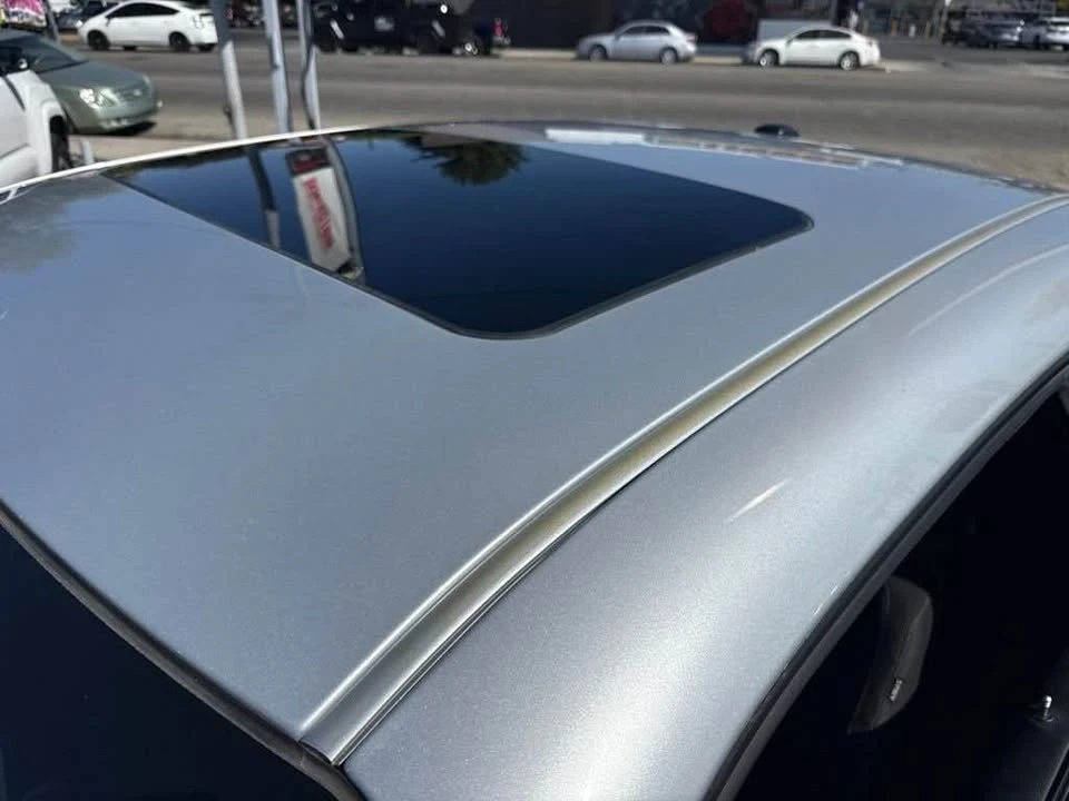 2022 Dodge Challenger 3rd Gen - Image 5 of 10