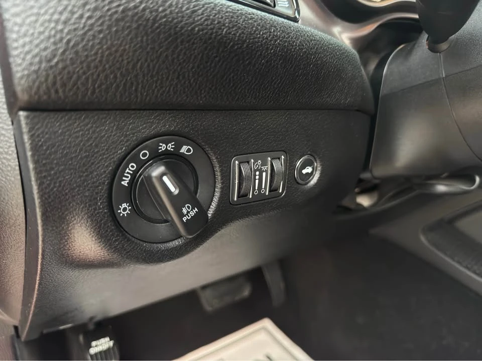 2022 Dodge Challenger 3rd Gen - Image 17 of 20