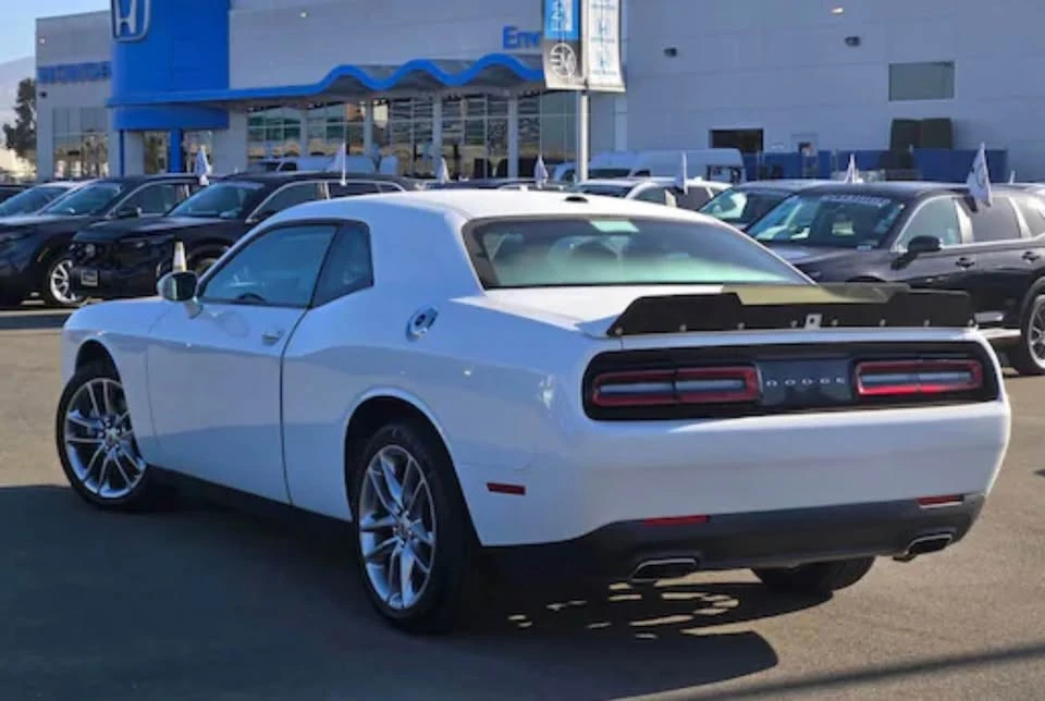2022 Dodge Challenger 3rd Gen - Image 5 of 7