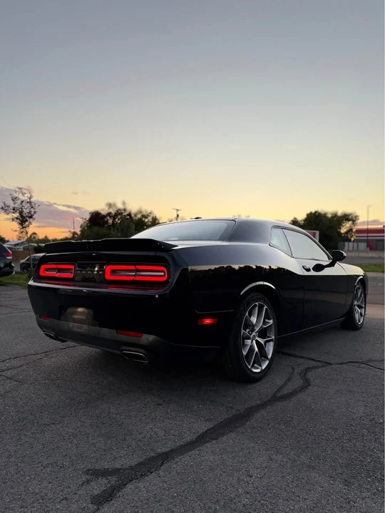 2022 Dodge Challenger 3rd Gen - Image 5 of 15