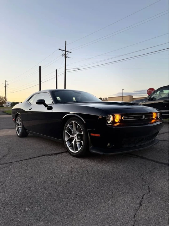 2022 Dodge Challenger 3rd Gen - Image 4 of 15
