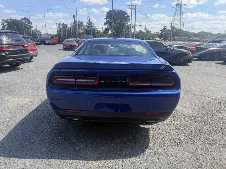 2022 Dodge Challenger 3rd Gen - Image 5 of 8
