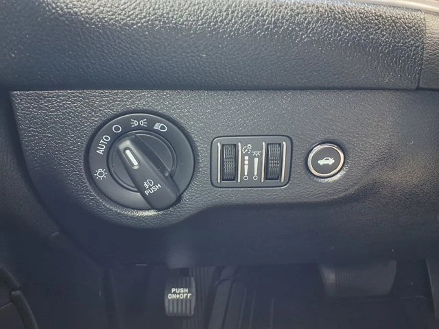 2022 Dodge Challenger 3rd Gen - Image 10 of 20