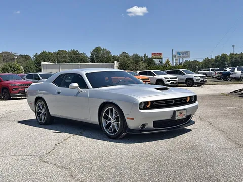 2022 Dodge Challenger GT RWD 2dr Car