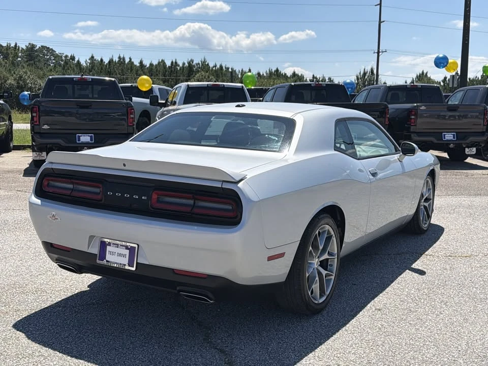2022 Dodge Challenger 3rd Gen - Image 4 of 13