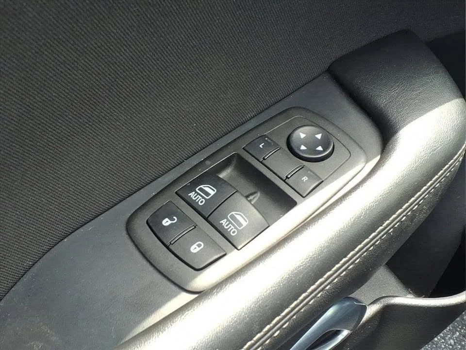 2022 Dodge Challenger 3rd Gen - Image 16 of 20