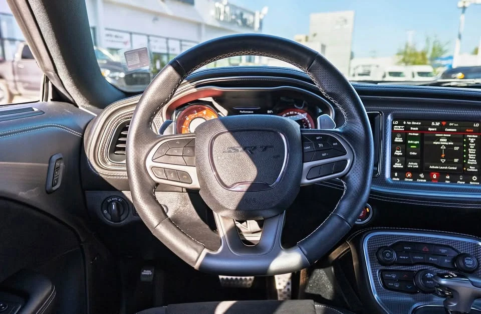 2022 Dodge Challenger SRT Hellcat 3rd Gen - Image 9 of 13