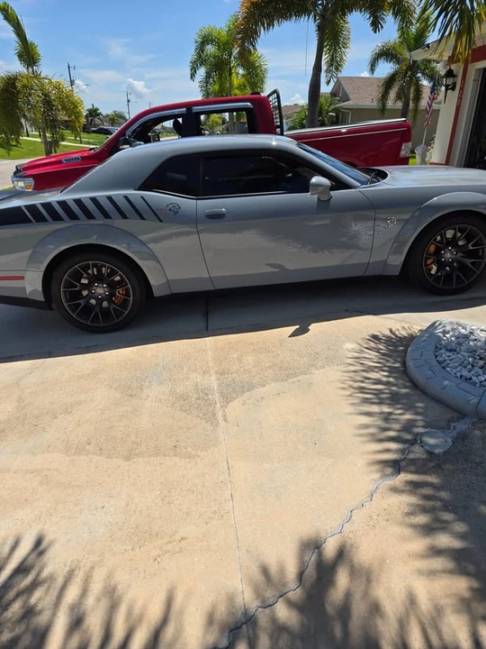 2022 Dodge Challenger SRT Hellcat 3rd Gen - Image 10 of 12