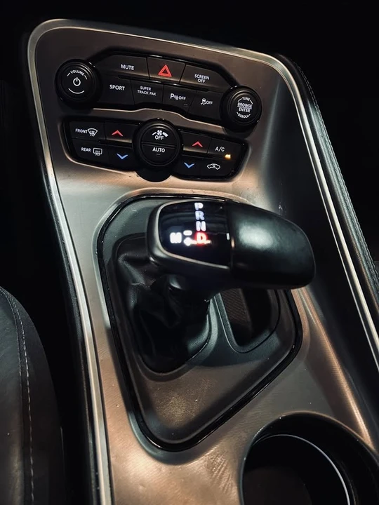 2022 Dodge Challenger 3rd Gen - Image 15 of 20