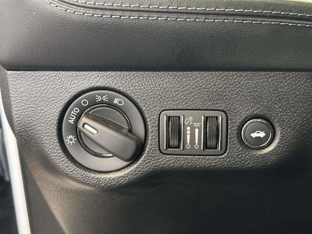 2022 Dodge Challenger 3rd Gen - Image 14 of 20