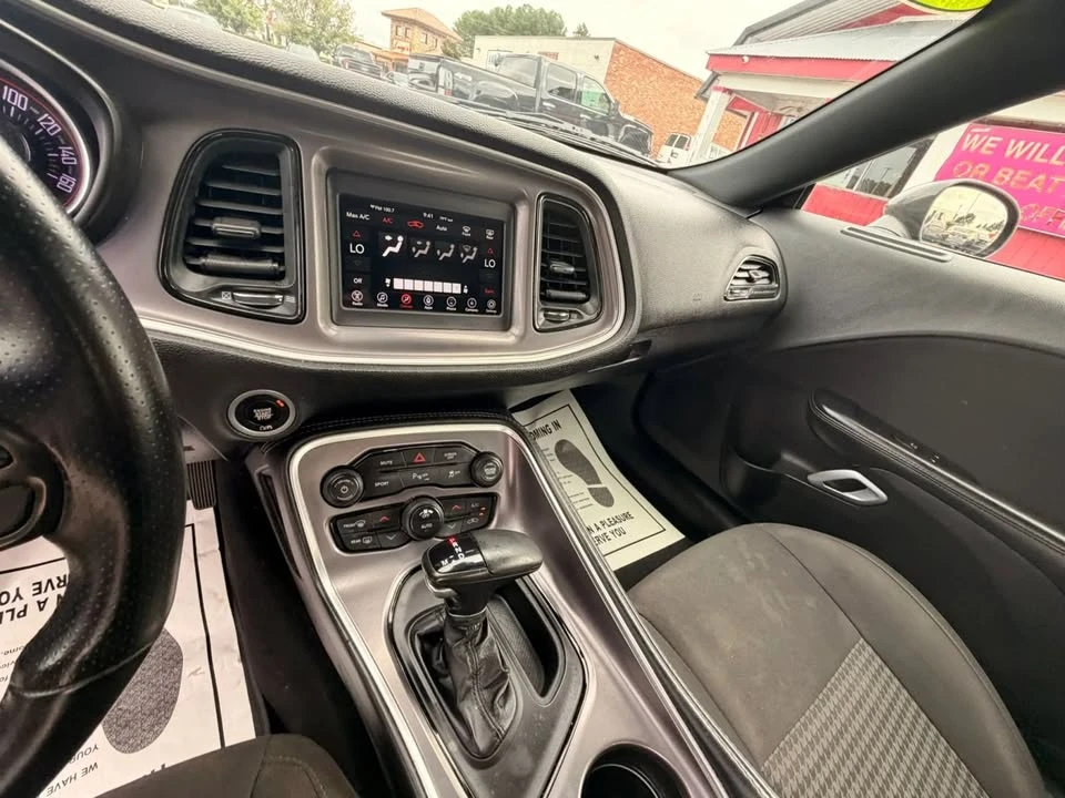 2022 Dodge Challenger 3rd Gen - Image 10 of 12