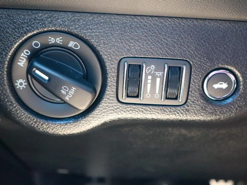 2022 Dodge Challenger 3rd Gen - Image 18 of 19