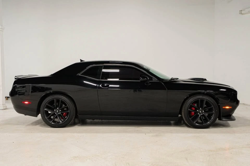 2022 Dodge Challenger 3rd Gen - Image 3 of 10