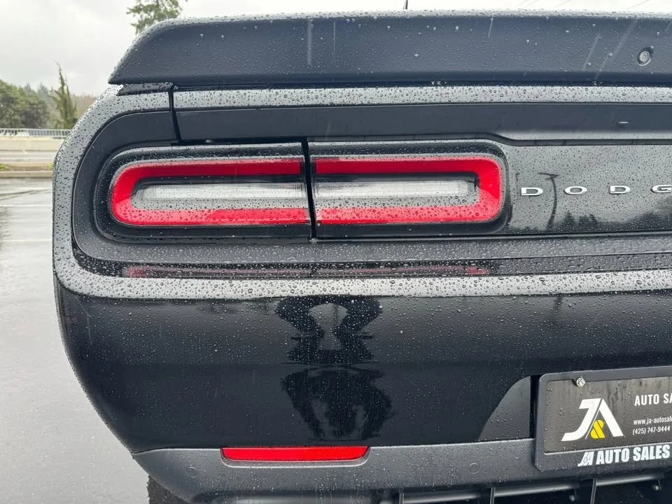 2022 Dodge Challenger 3rd Gen - Image 15 of 20