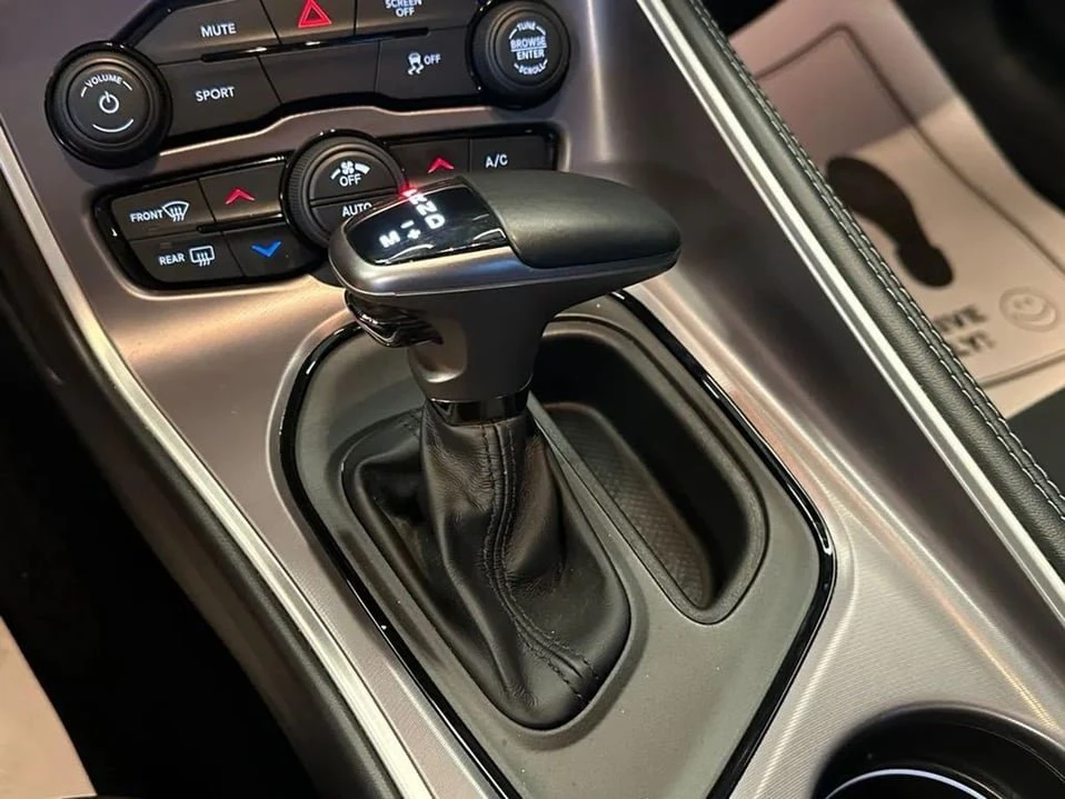 2022 Dodge Challenger 3rd Gen - Image 15 of 20