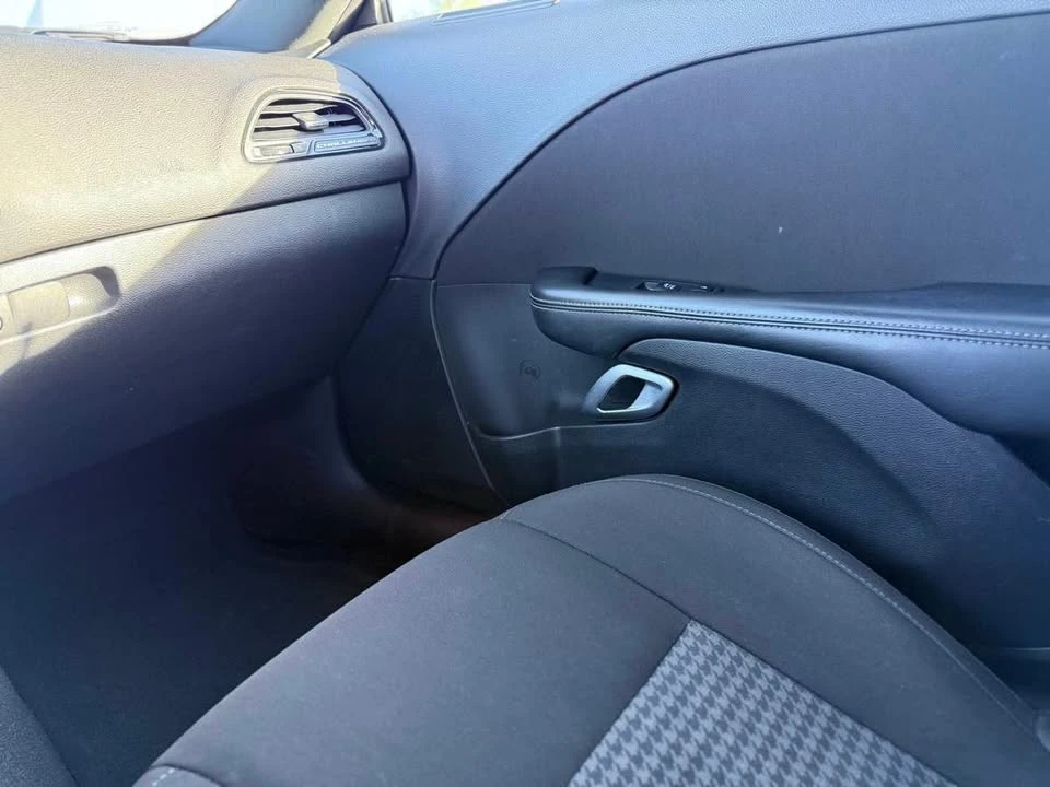2022 Dodge Challenger 3rd Gen - Image 17 of 19