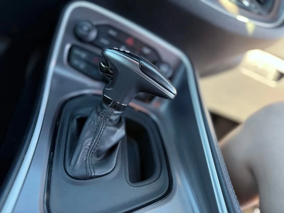 2022 Dodge Challenger 3rd Gen - Image 16 of 19