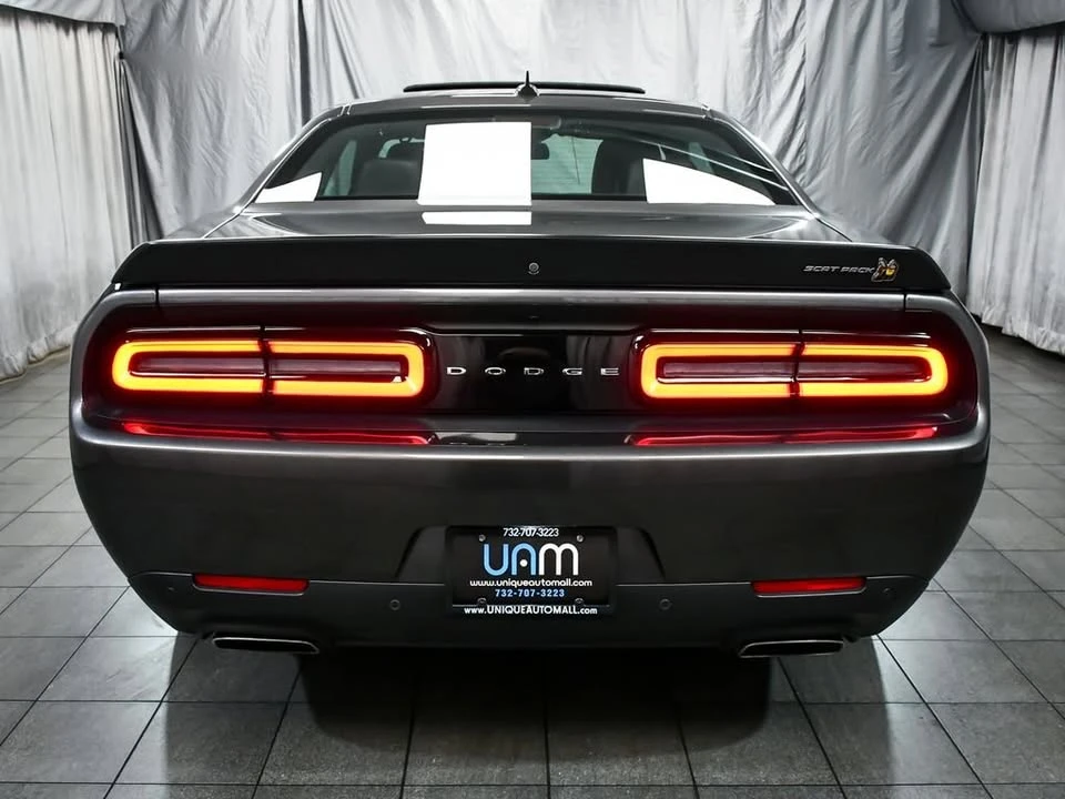 2022 Dodge Challenger 3rd Gen - Image 5 of 17