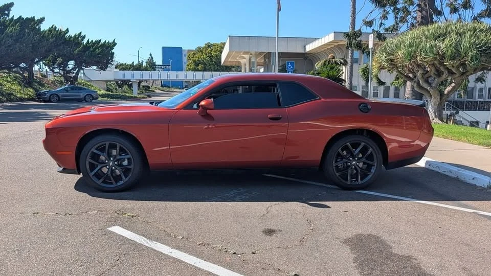 2022 Dodge Challenger 3rd Gen - Image 8 of 14