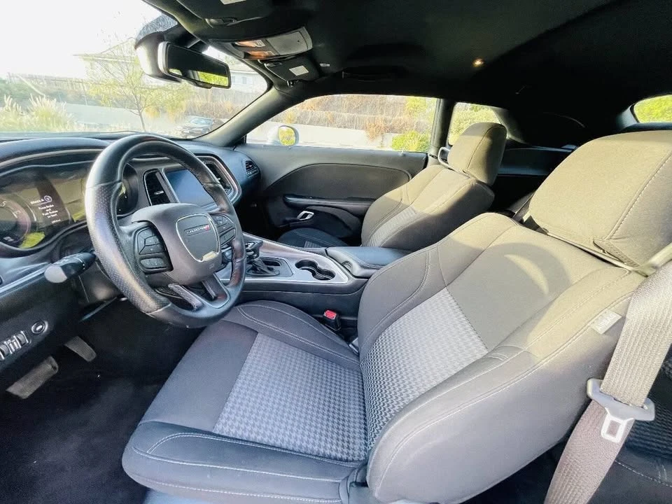 2022 Dodge Challenger 3rd Gen - Image 8 of 19