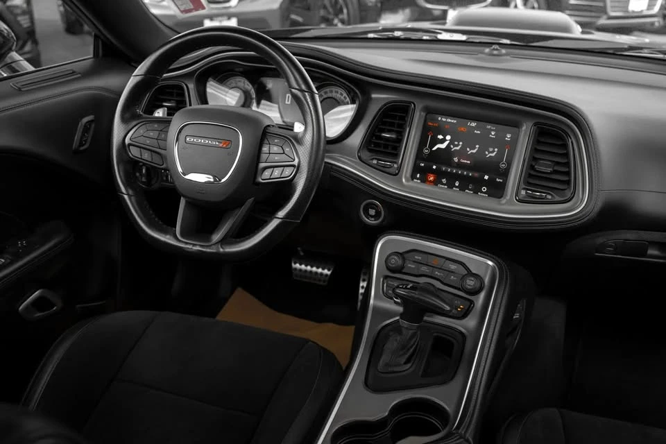 2022 Dodge Challenger 3rd Gen - Image 10 of 12