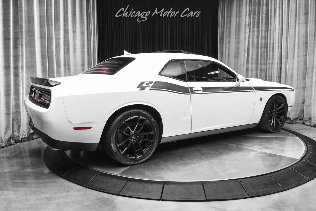 2022 Dodge Challenger 3rd Gen - Image 5 of 12