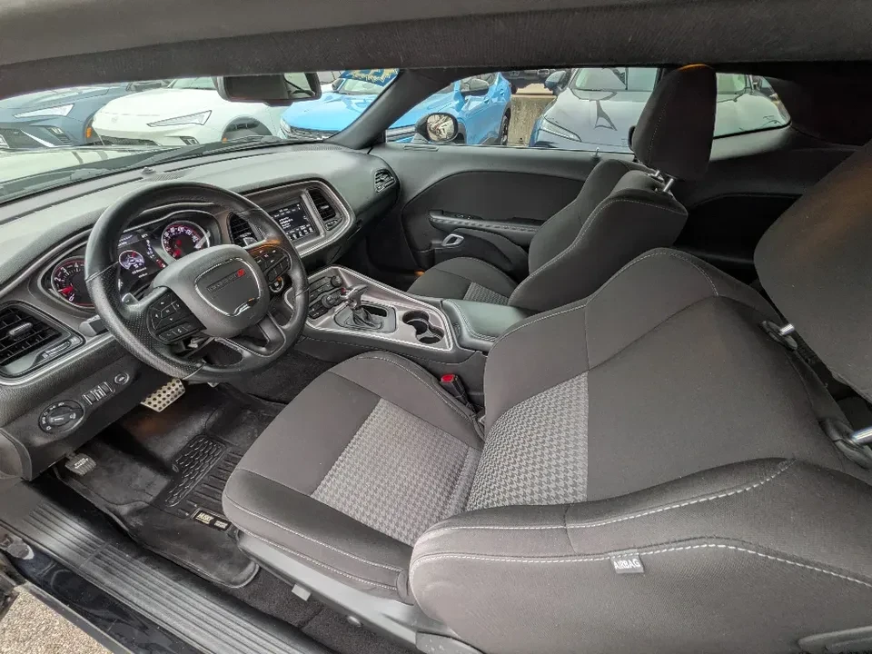 2022 Dodge Challenger 3rd Gen - Image 4 of 11