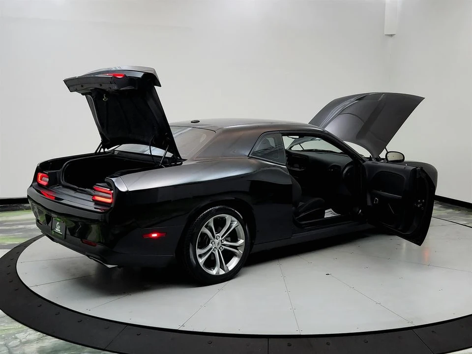 2022 Dodge Challenger 3rd Gen - Image 11 of 12