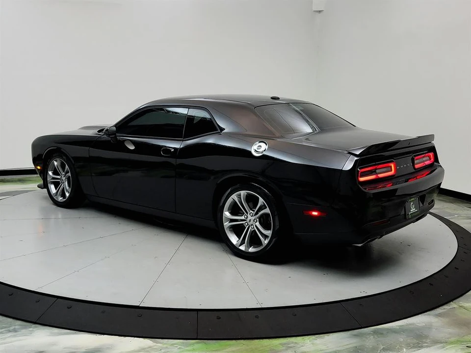 2022 Dodge Challenger 3rd Gen - Image 7 of 12