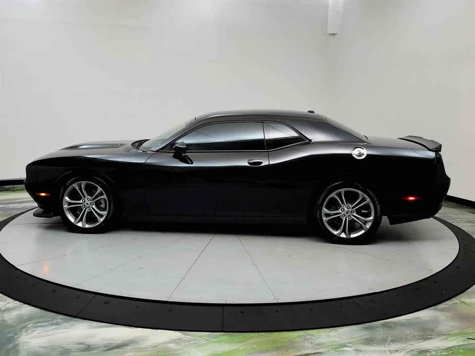 2022 Dodge Challenger 3rd Gen - Image 8 of 12