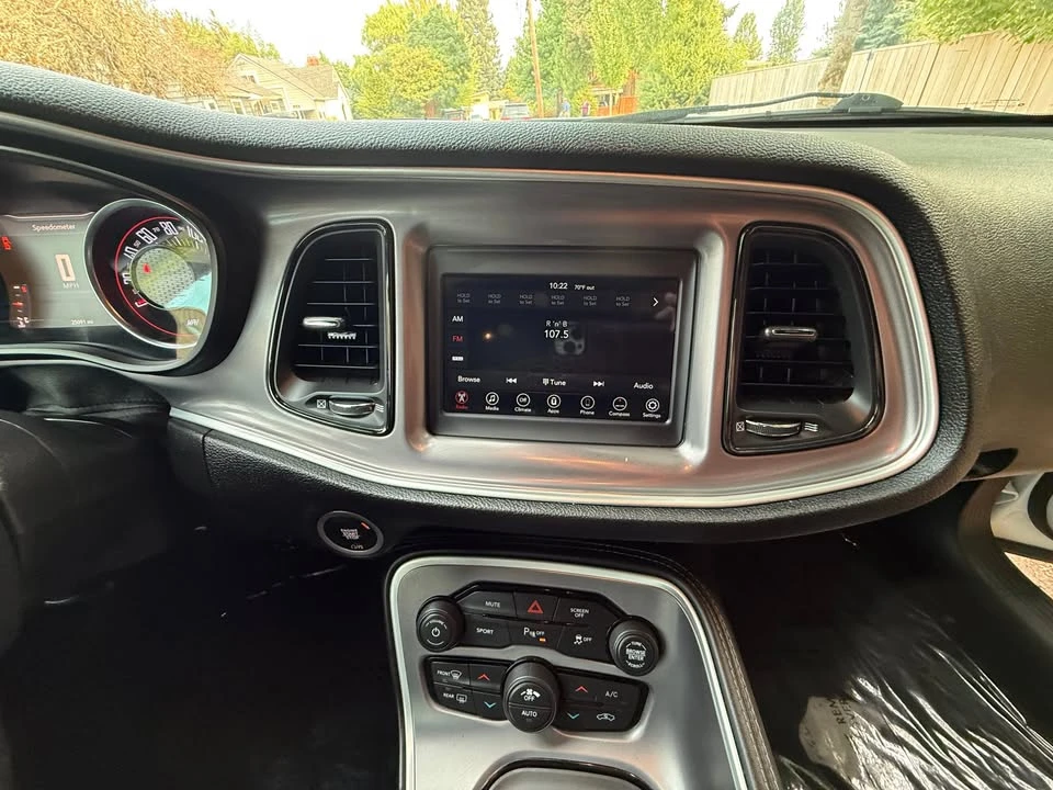2022 Dodge Challenger 3rd Gen - Image 19 of 20