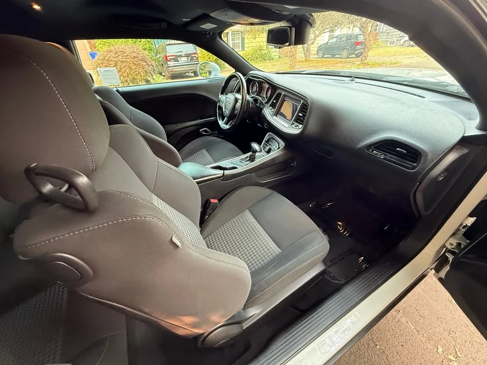 2022 Dodge Challenger 3rd Gen - Image 10 of 20