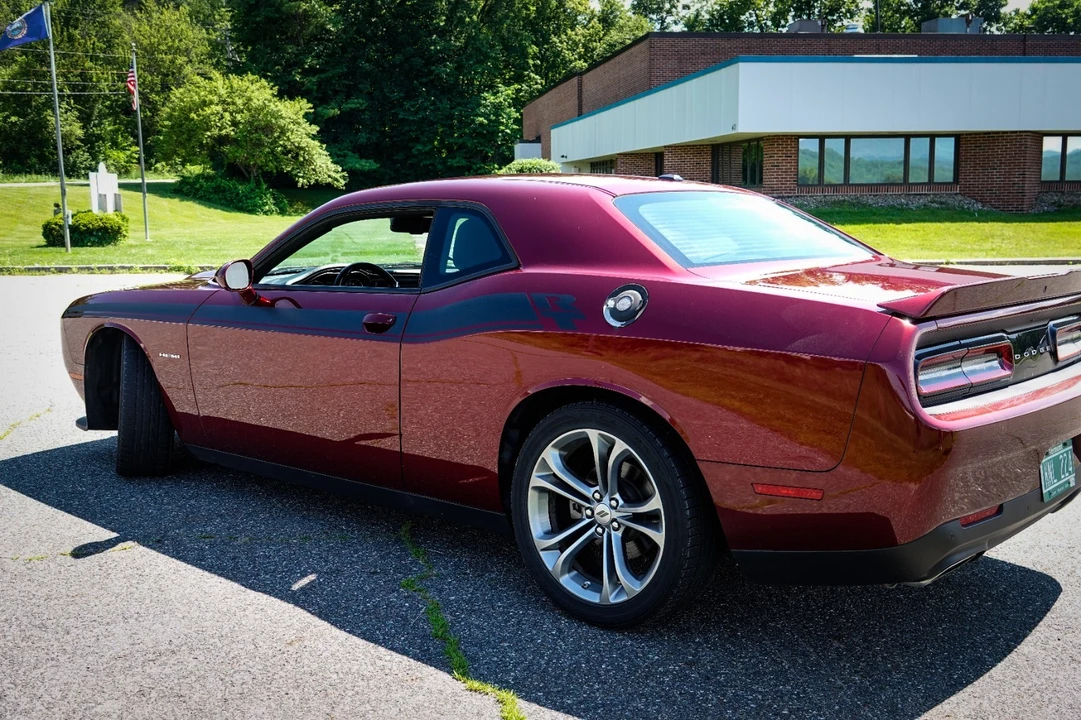 2022 Dodge Challenger 3rd Gen - Image 4 of 17